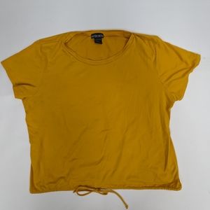 Kristin Nicole Mustard short sleeve cropped Boxy Tshirt with tie Large [166]